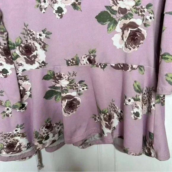 Eclipse Wrap Top  Floral Pink / Mauve Size Medium - Picture 13 of 16